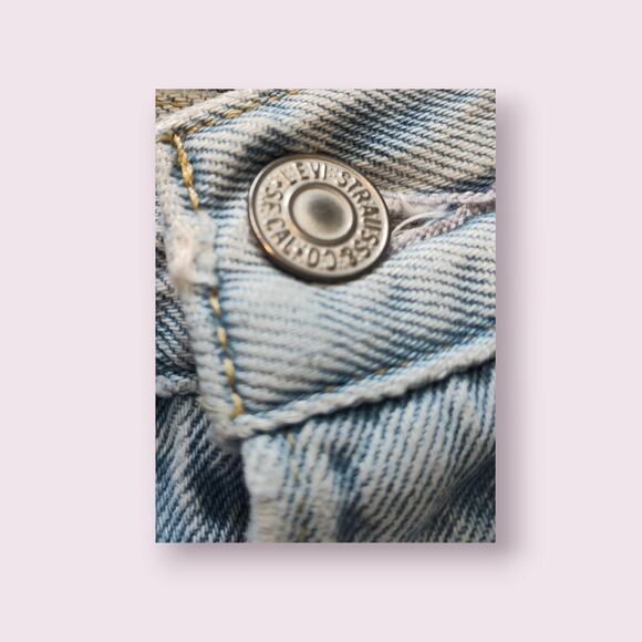 Levi's 501 81' Women's 25×31 Big E Light Wash Denim Vintage‎ Reproduction - Picture 14 of 16